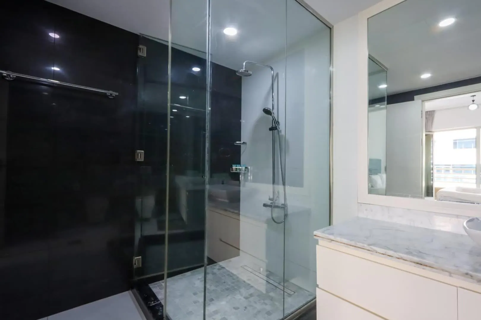 Apartment Livbnb- 3Br With Marina Views In Manchester Tower Dubai