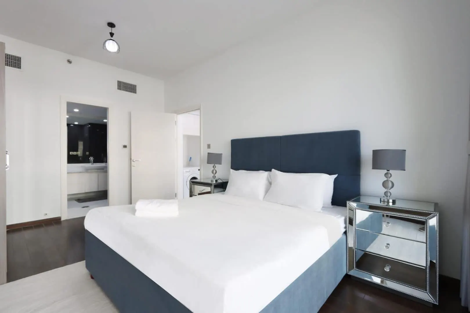 Apartment Livbnb- 3Br With Marina Views In Manchester Tower Dubai United Arab Emirates