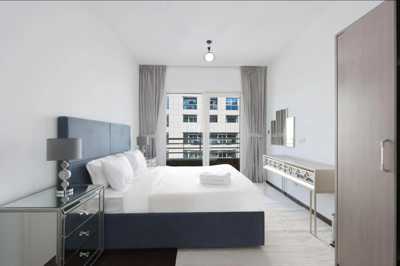 Apartment Livbnb- 3Br With Marina Views In Manchester Tower Dubai United Arab Emirates