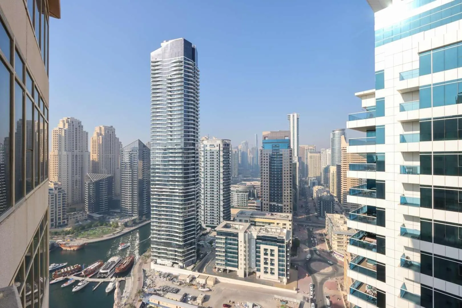 Apartment Livbnb- 3Br With Marina Views In Manchester Tower Dubai