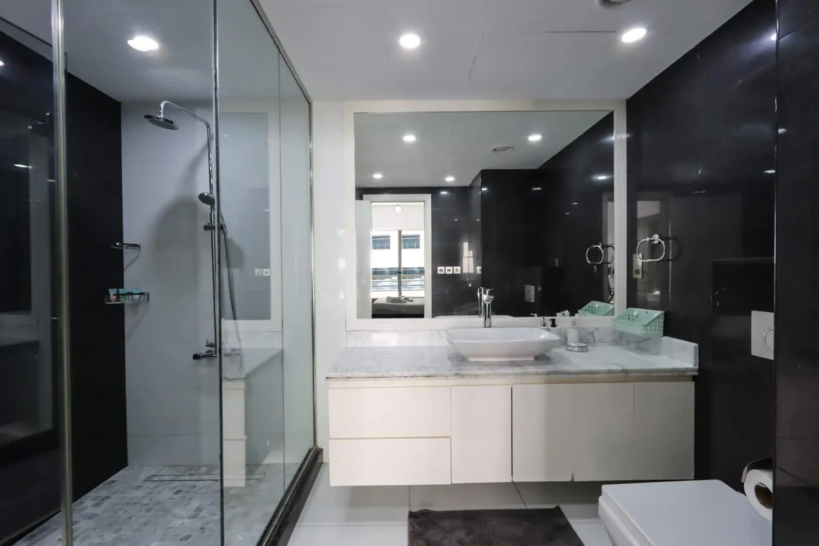Livbnb- 3Br With Marina Views In Manchester Tower دبي الإمارات العربية المتحدة